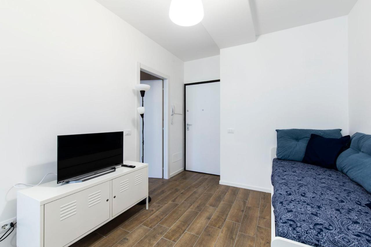 Noto 10 Leilighet Milano Eksteriør bilde