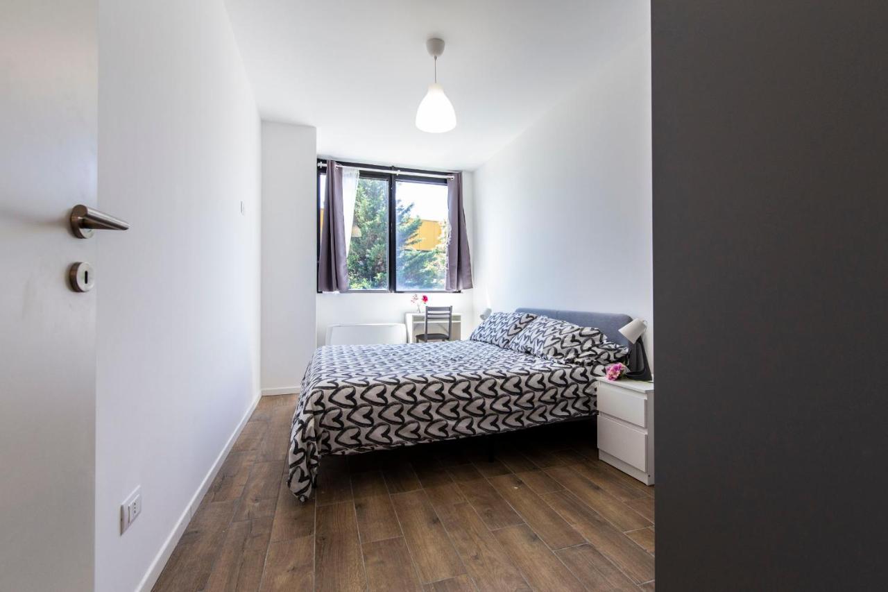 Noto 10 Leilighet Milano Eksteriør bilde