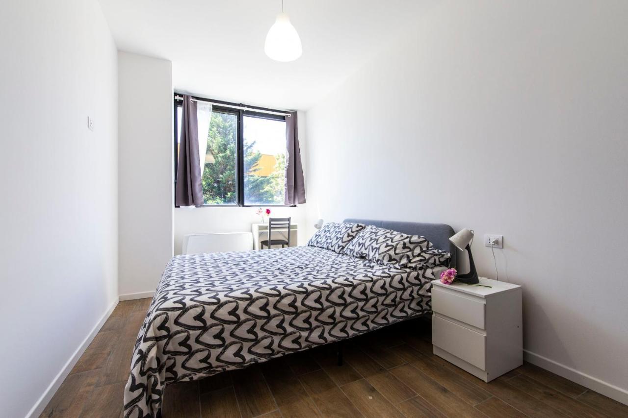 Noto 10 Leilighet Milano Eksteriør bilde